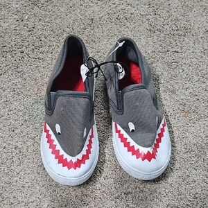 Swiggles Shark Slip-On Sneakers - Gray and Red